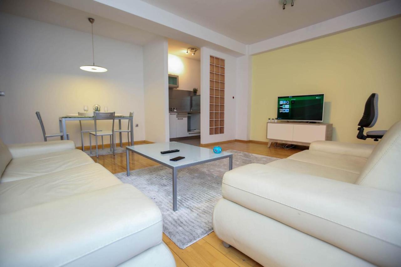 Milica Apartments Скопие Екстериор снимка