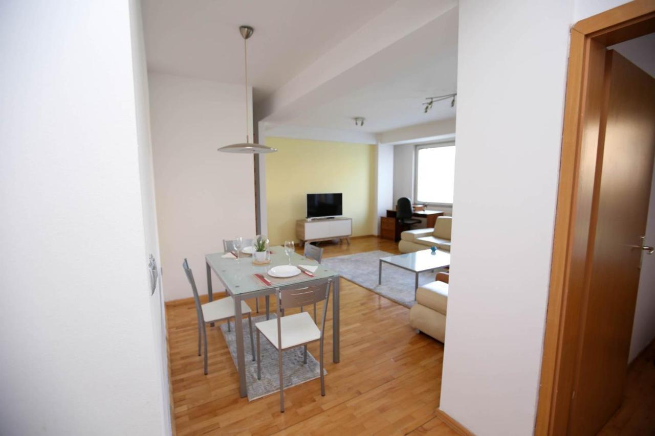 Milica Apartments Скопие Екстериор снимка